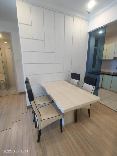 The Wave 2BR SEAVIEW - High Floor l Unifi The Wave 2BR SEAVIEW - High Floor l Unifi