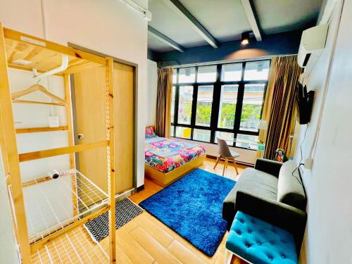 room detail thumbnail 0