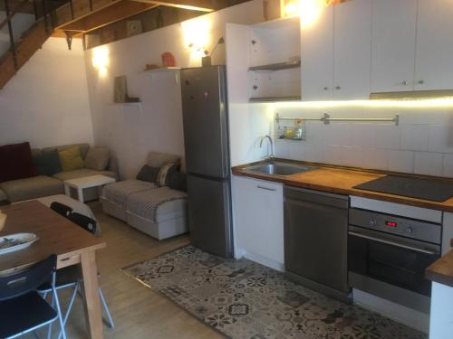 Charming house next to the sea and Barcelona for 6 in Badalona