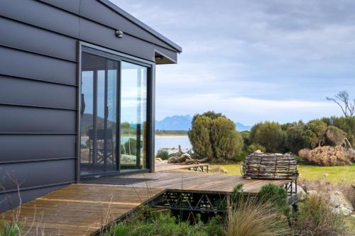 Sawyers Bay Shacks in Flinders Island