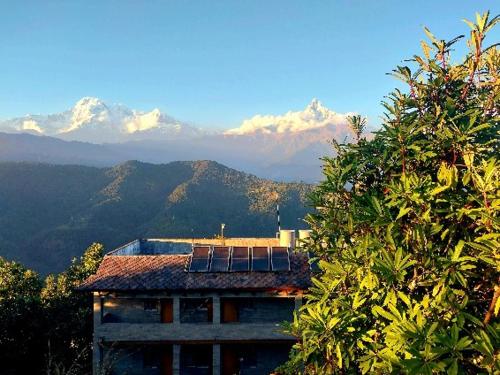 Himalayan Deurali Resort in Покхара