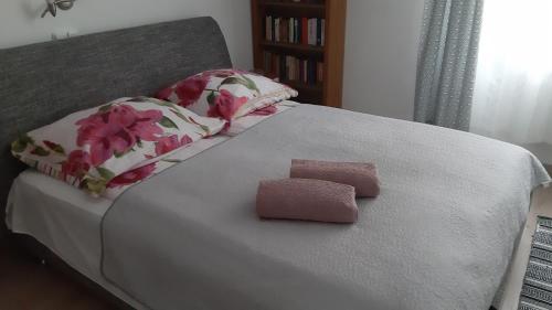 Veronica Fejer Apartment - image 11