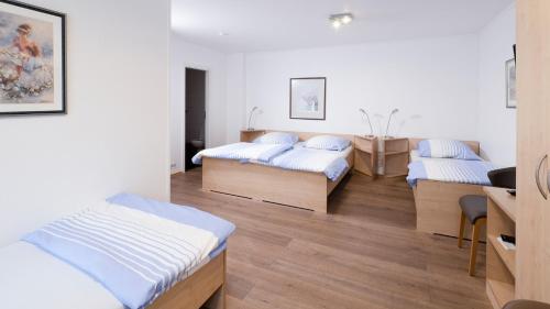 Zimmer, familien