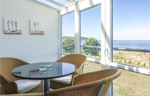  Cozy Apartment In Allinge in Allinge-Sandvig