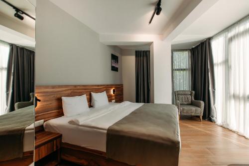 411255348 Address Boutique Hotel