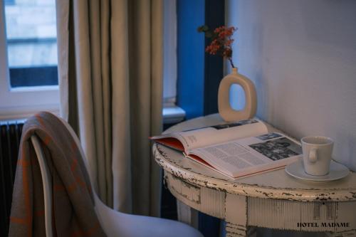 Double Room image 9