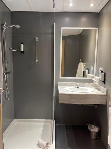 Holiday Inn Express San Sebastian de los Reyes an IHG Hotel - image 12