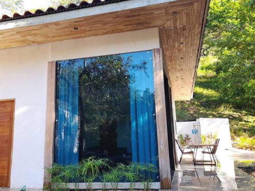 private & luxuirios villa