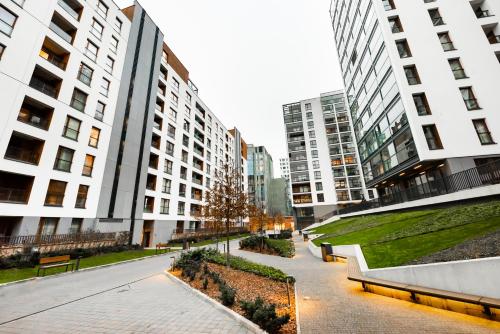 Grzybowska Luxury Apartment by BookingHost