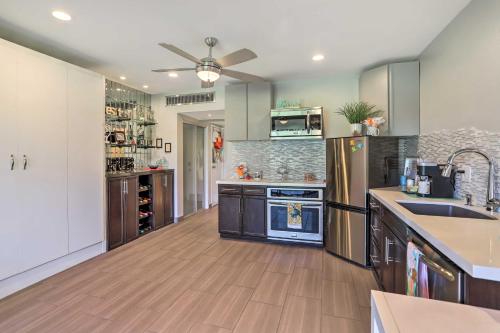 Palm Desert Studio Condo with Pool and Hot Tub Access! in Palm Desert, USA