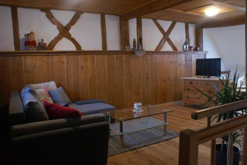 Koplietošanas atpūtas telpa ar TV, Ferienwohnung Hiemer in Bad Gronenbach