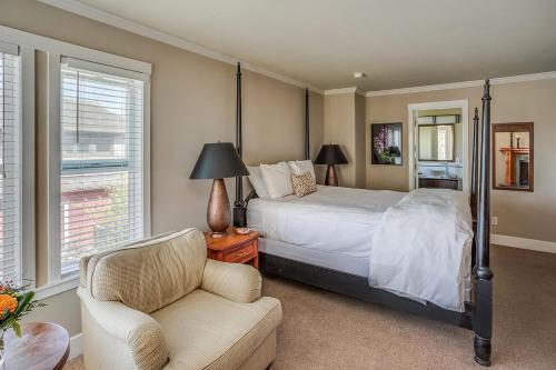 Cannon Beach Hotel Collection - image 5
