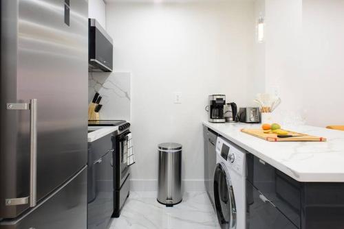 1597-5 New Studio Prime UES W D in unit, New York (Foto 9)