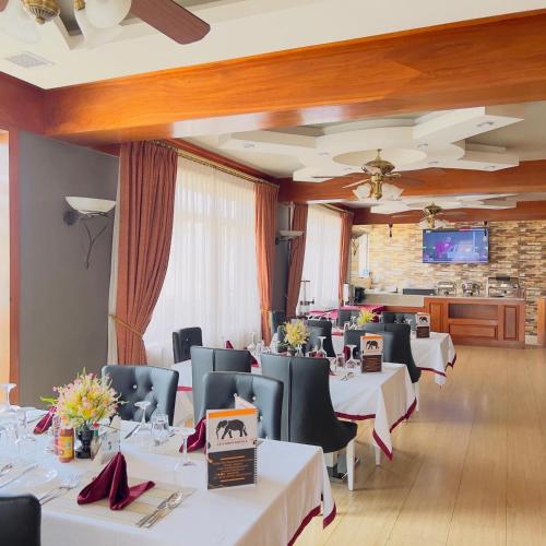 Restaurant, LEYSHOF HOTEL in Mwanza