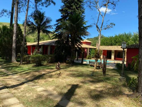 . Casa de Campo sítio NSra Aparecida