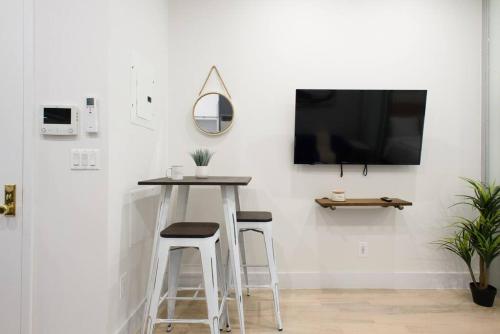 78-1B New 1BR prime UES WD in unit BEST VALUE, New York (foto 8)