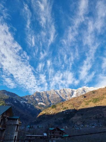 The Bunker Burwa Manali