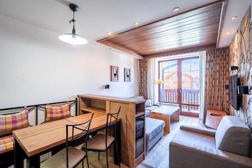 Family Apartments in Mountain Hotel - image 10