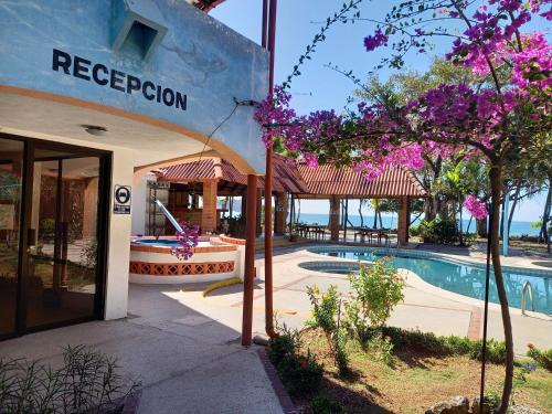 Hotel Las Brisas del Pacifico in Samara
