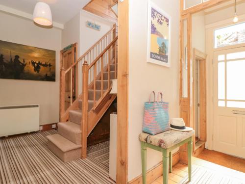 Exterior view, Kipper Lodge in Dartmouth