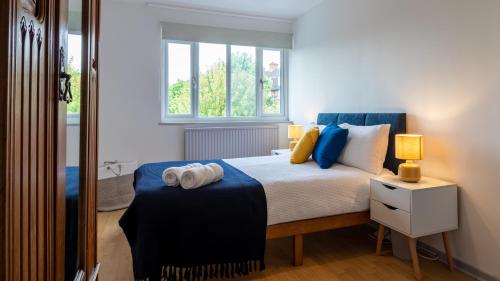 London Bridge 3 Bedroom House with reception room, office and private garden gîte à louer St Christopher's Village