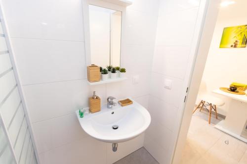 The Vienna Stay by Radiant Room Type - Standard Apartment The Vienna Stay by Radiant Room Type - Standard Apartment