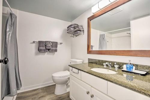 Remodeled Ocean View Downtown Kona Condo with Balcony - image 10