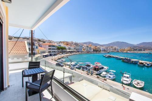 Lovely apartment with harbor view in Pigadia