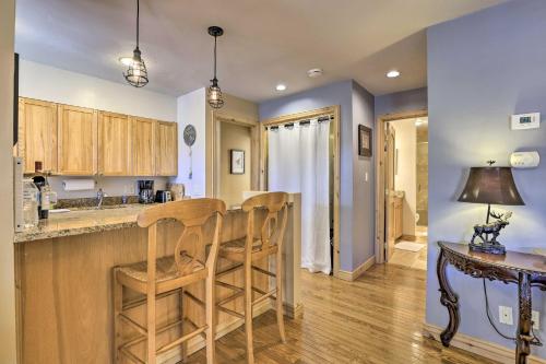 Vail Ski Condo with Comm Pool and Mtn Shuttle! - image 11