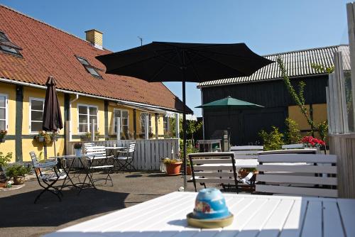 Facilities, Myregaard B & B and Apartments in Tjorneby