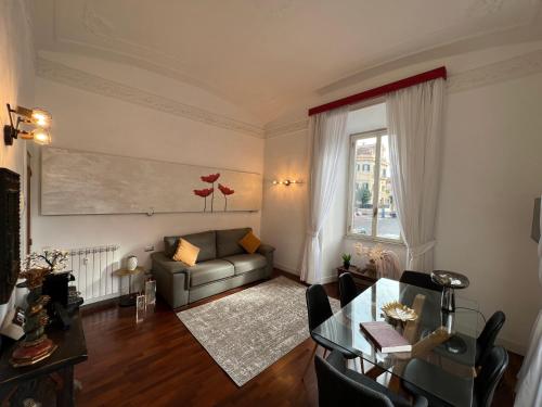 La tua casa nel centro di Roma, Roma