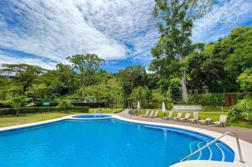 King Bed, Jaco, 5min2Beach