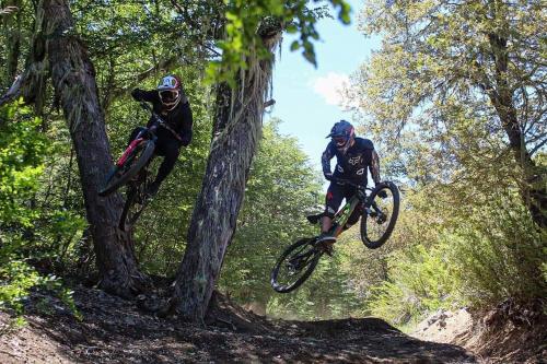 Cabaña Lodge los Coihues VALLE LAS TRANCAS# TERMAS DE CHILLAN#NEVADOS DE CHILLAN