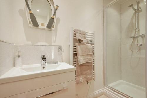 Beachside Low Hauxley