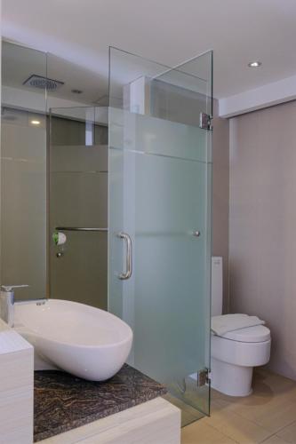 Royal Bay Hotel Makassar Room Type - Deluxe Double Room