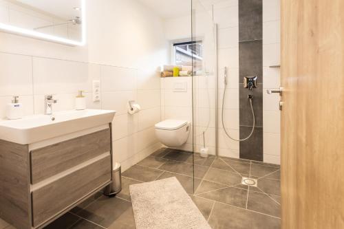 One-Bedroom Apartment image 1