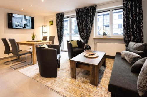 One-Bedroom Apartment image 5