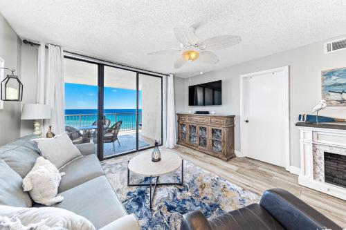 Seaside Beach and Racquet 4710