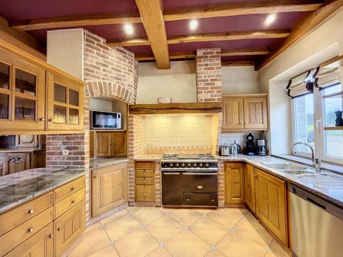 Au regard des biches in Spontin