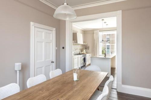Dunsford House - Elegant Townhouse with Parking, Bath (foto 10)