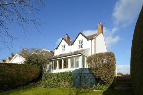 Hilltop Cottage