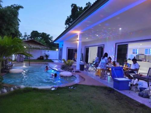 AA Homestay Poolvilla
