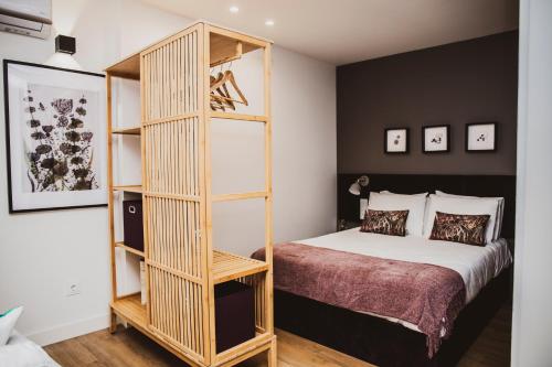 Casa de Couros in อูร์เกเซส