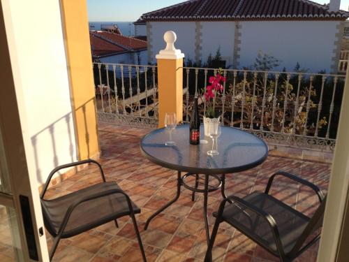 Double Room with Terrace and Private Bathroom image 7