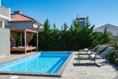 Villa Flavia and Alba - Private Heated Pool