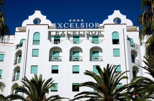 Grand Hotel Excelsior - 출입구