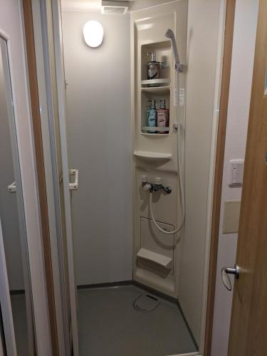 DEER Hostel OSAKA NAMBA - 샤워실