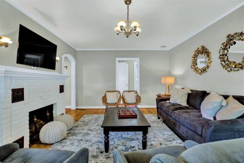 Just Steps to Main St-Charming Downtown Fred Home! - image 14