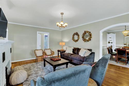 Just Steps to Main St-Charming Downtown Fred Home! - image 7