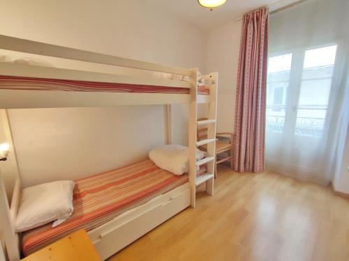 Zénitude, T3, centre Luchon, wifi, casier à skis, ascenseur, 6 personnes, Luchon (fotografie 7)